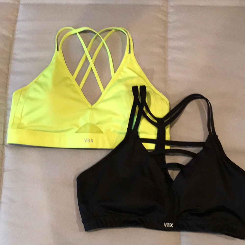 2 Victoria’s Secret sport bras large